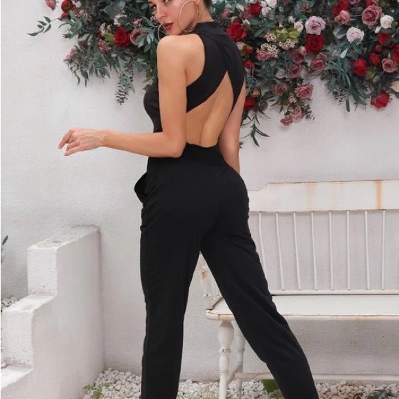Black Bodysuit With Open Back - Picture 2 of 5